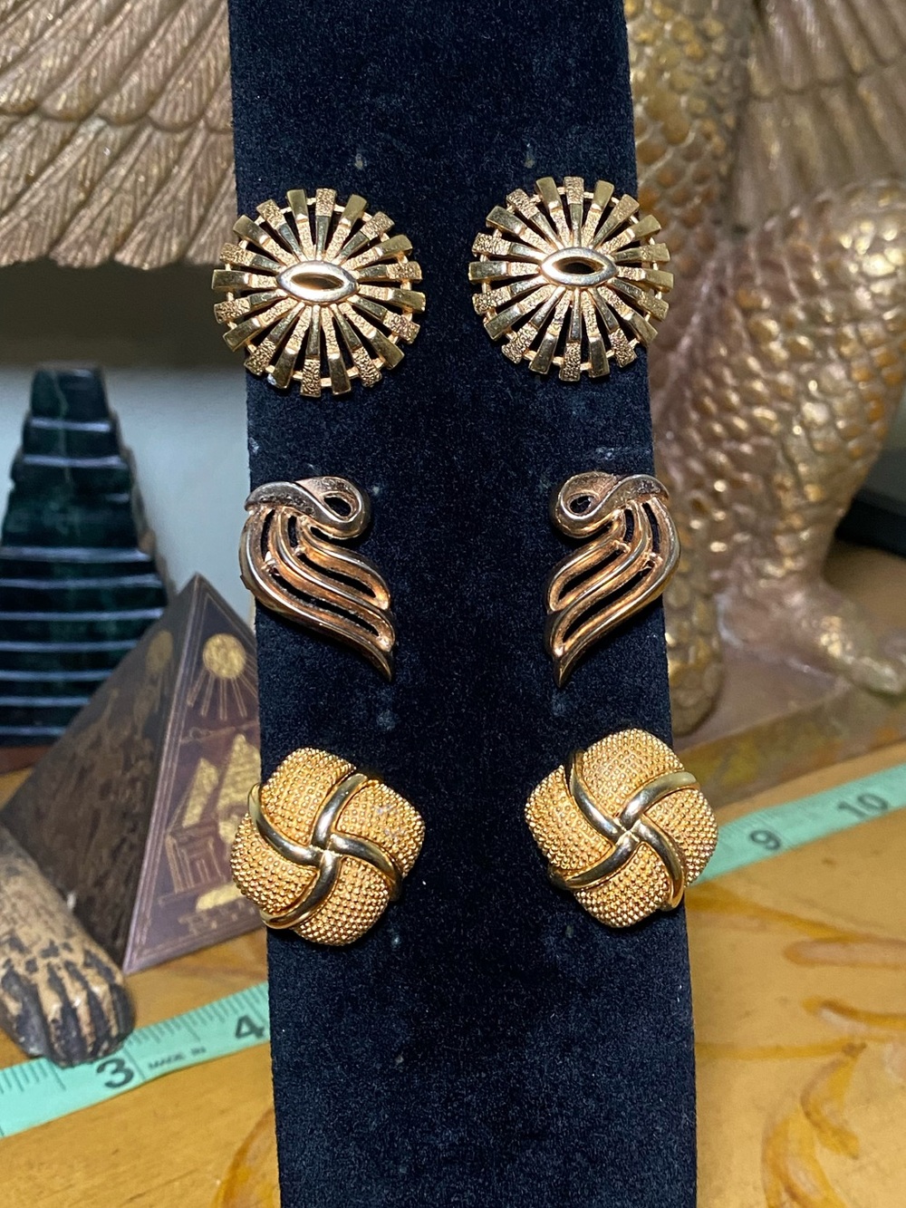 Vintage Trifari clip earrings